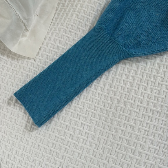 Marks and Spencer blue vneck sweater, size L. - Picture 2 of 6